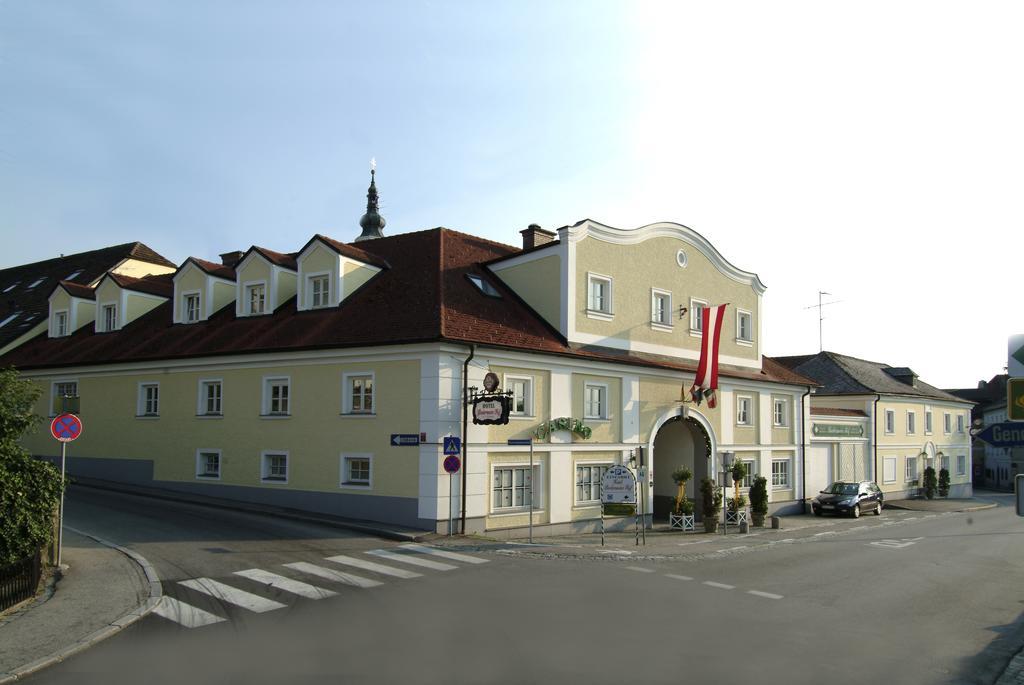 Hotel Biedermeier Hof Schaerding Exterior photo